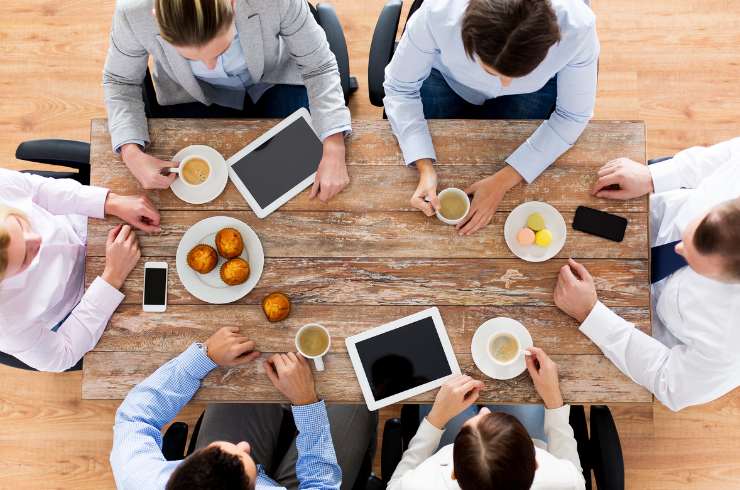 Caffè dopo pranzo: i rischi