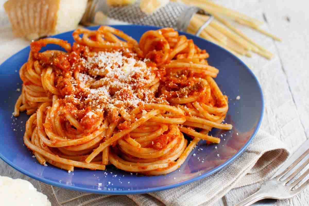 Come preparare gli spaghetti del calzolaio