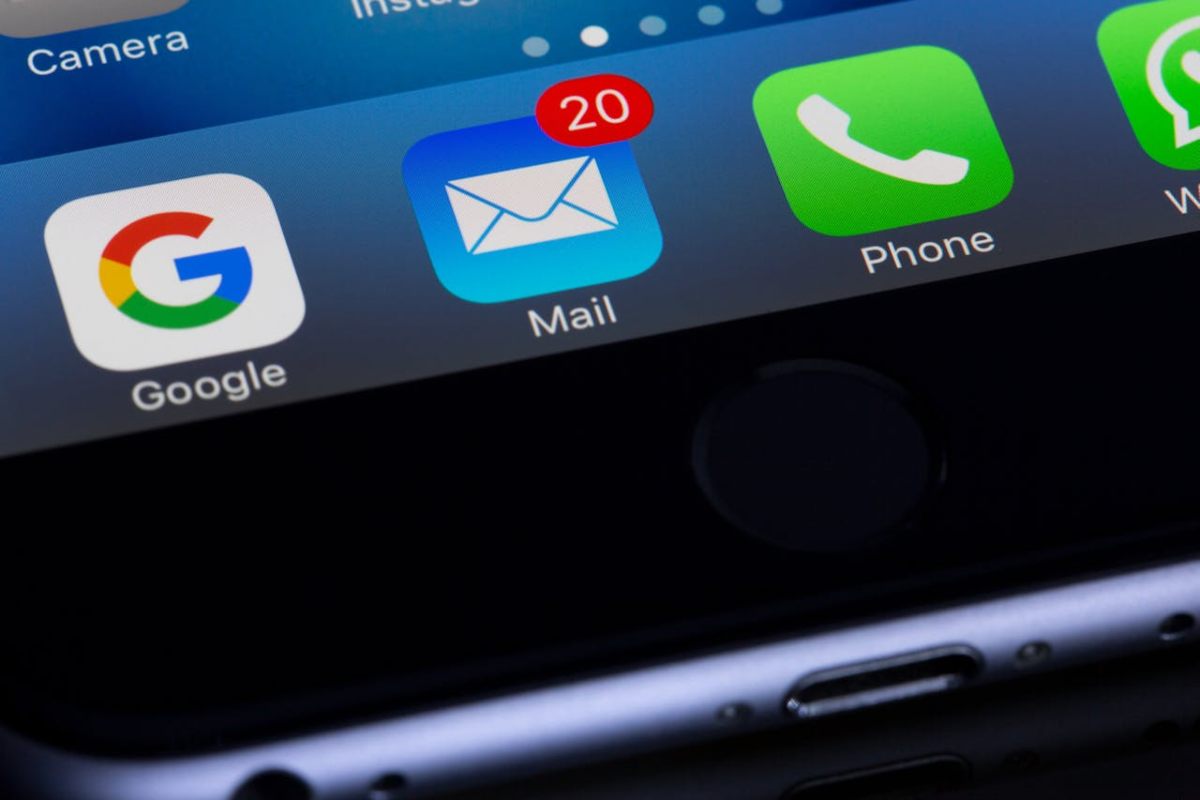 Icona email su cellulare