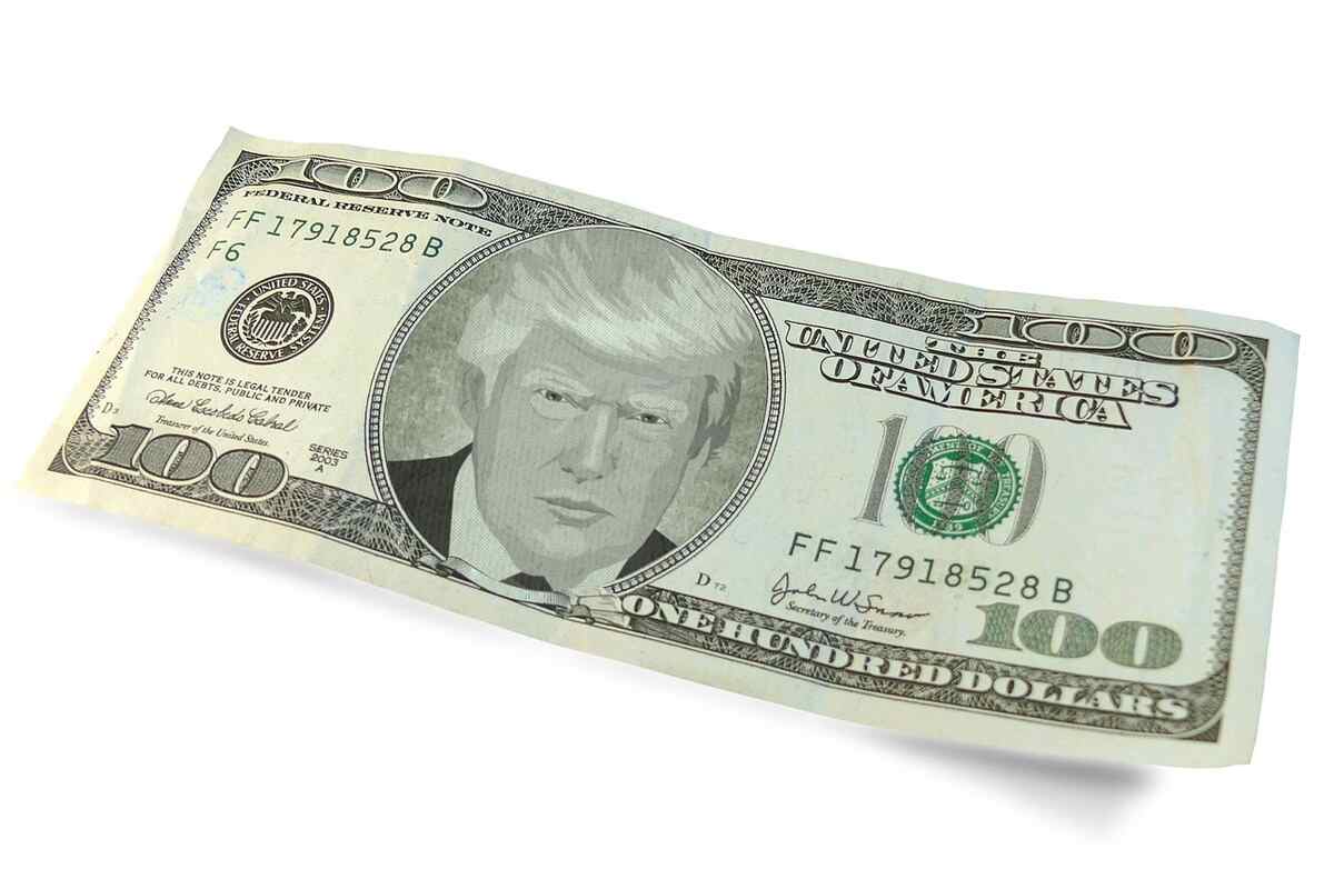 Dollaro con immagine di Trump 